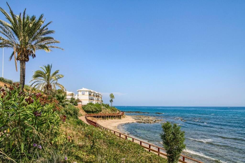 Amazing With Sea View & Big Terrace