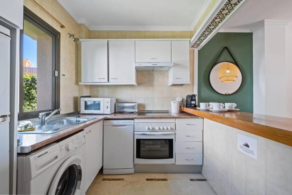 Amazing With Sea View & Big Terrace